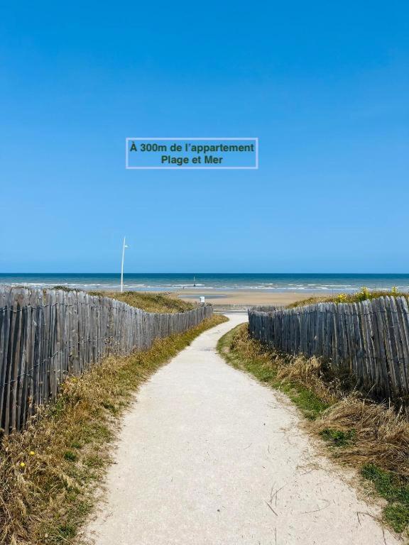 Cabourg, Appartement T2 Acces Direct Mer Εξωτερικό φωτογραφία